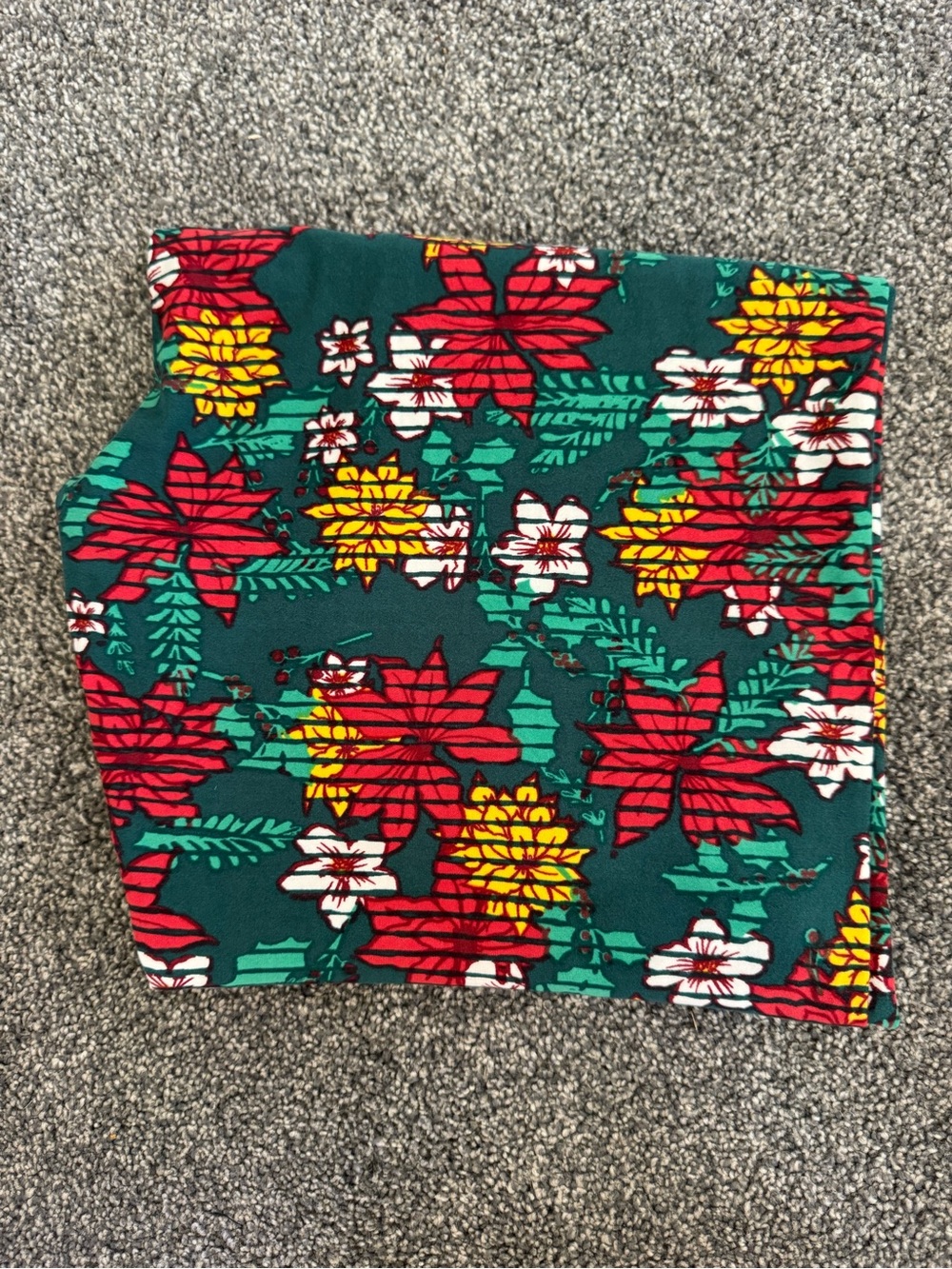 New! Women’s Lularoe Poinsettia flower leggings TC2